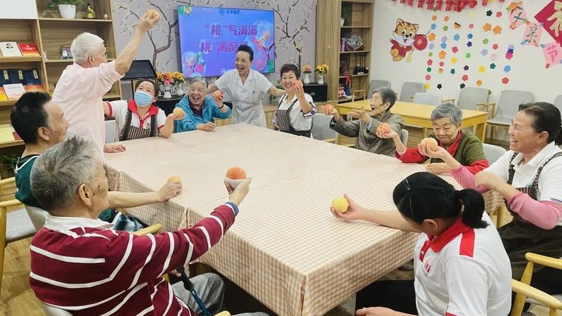 小型养老院人员配置标准：如何确保服务质量**